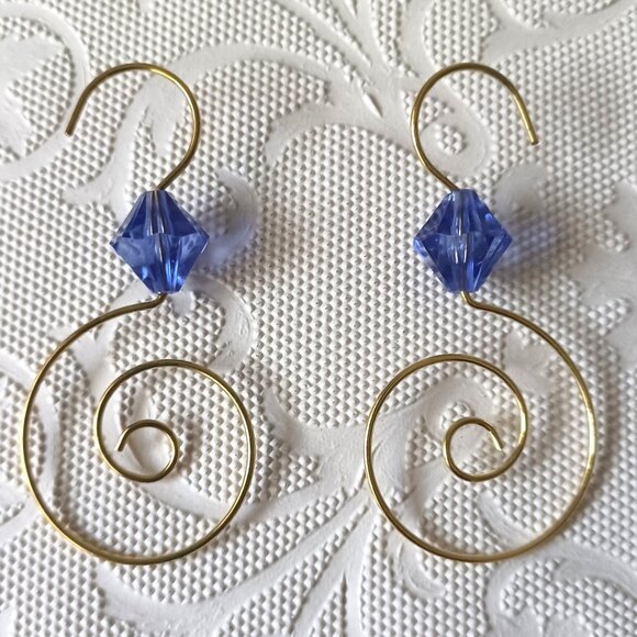 Lot of 51 Vintage Ornament Hangers - Picture 2 of 3